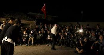 默剧吃瓜,一场无声的视觉盛宴